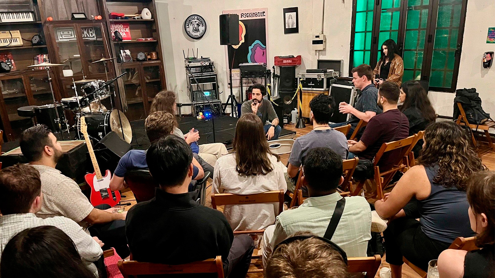 University of Virginia Darden students visiting ONErpm Brasil headquarters in São Paulo